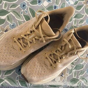 Hoka Clifton 9 Tan Shoes